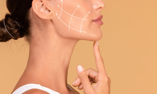 Chin and Jawline liposuction: Sculpting the perfect profile - Does it leave scars?