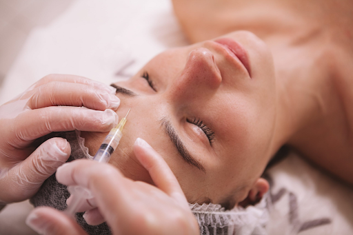 What types of fillers are there? Why should you choose Hyaluronic acid?