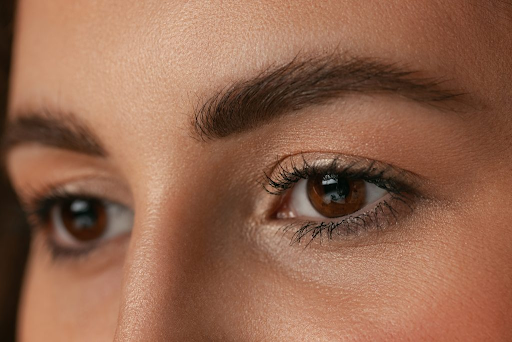 What are the methods of eyebrow lift?